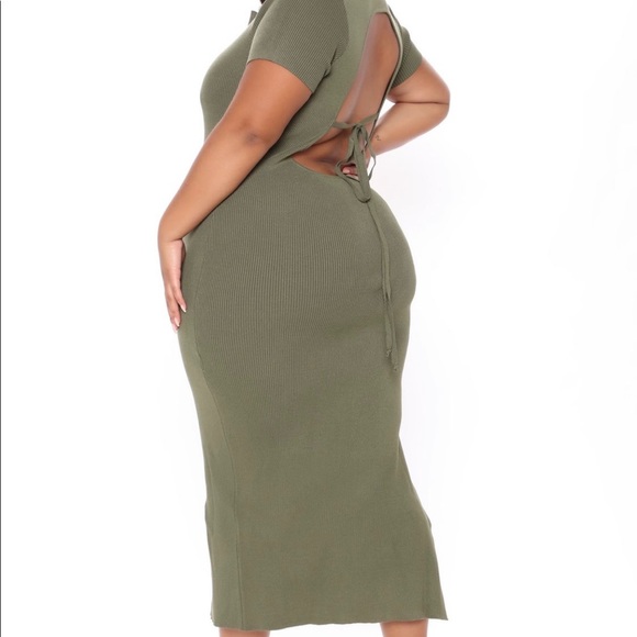 Green midi collared sweater dress with back tie - Picture 2 of 4